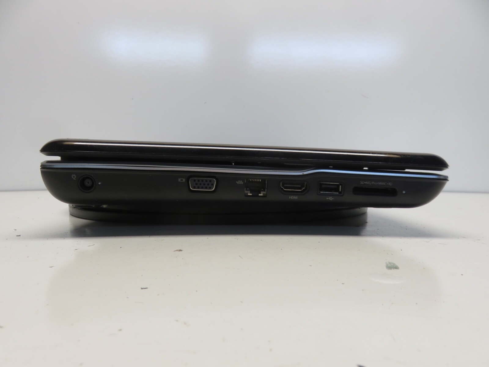 HP G60-535DX Laptop Intel Pentium Dual-Core T4300 2.1GHz 3 GB NO HDD No Batt