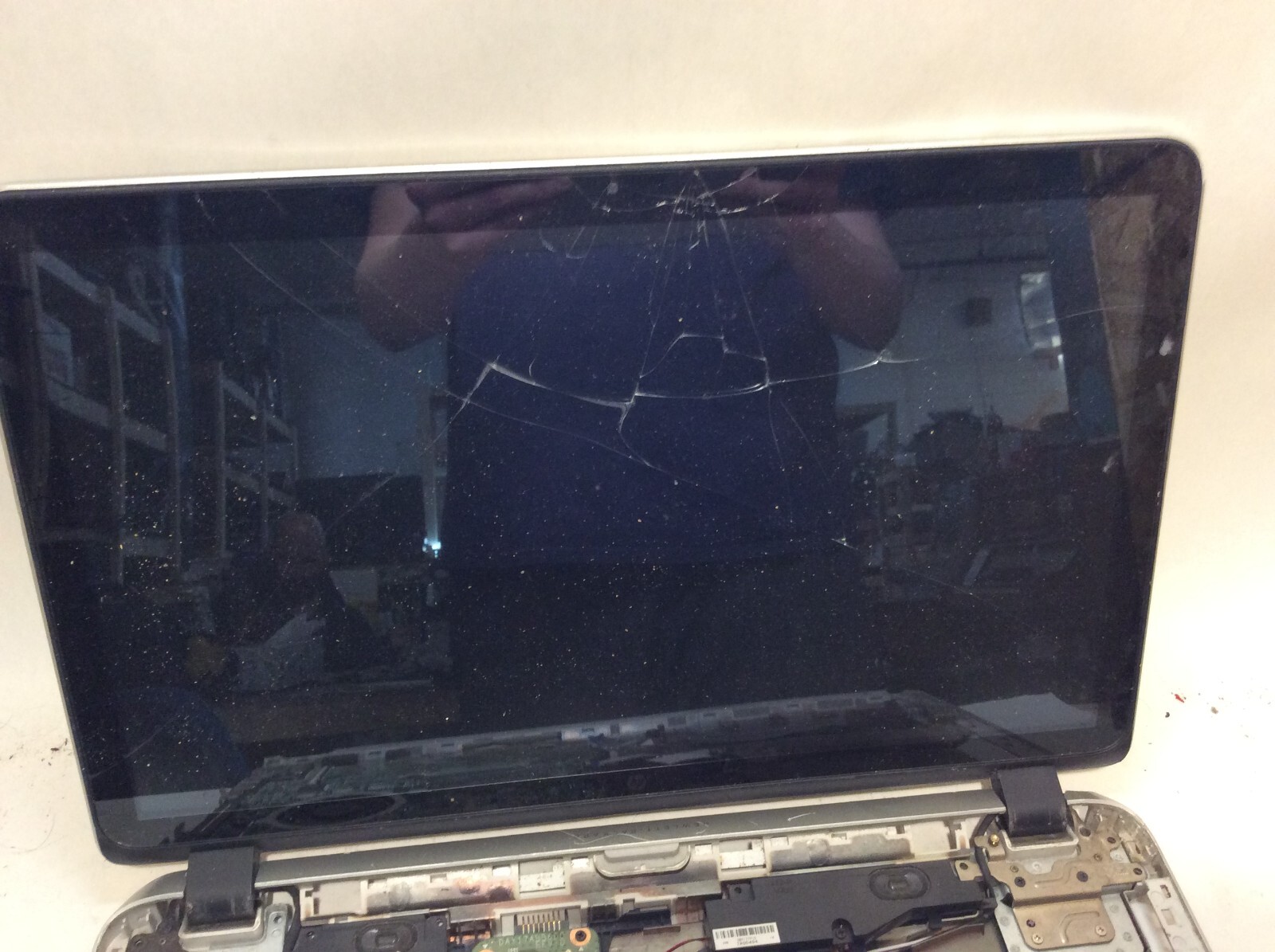 HP Envy m7-k211dx Laptop 15″ Intel Core i7 5th Gen VERY DAMAGED -PP