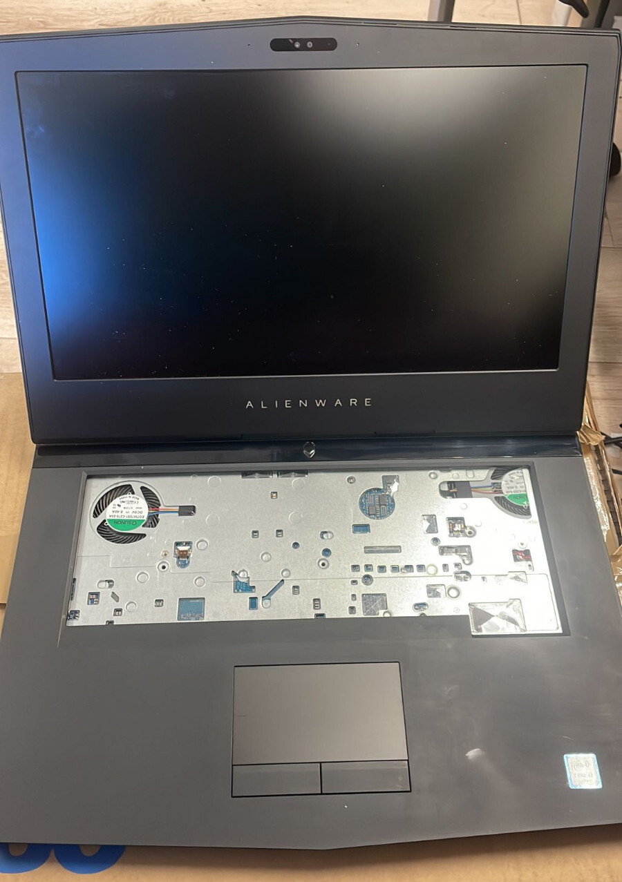 ALIENWARE 15 R3 Laptop Intel Core i7-7700HQ 32GB RAM 512GB SSD+1TB HDD NO OS