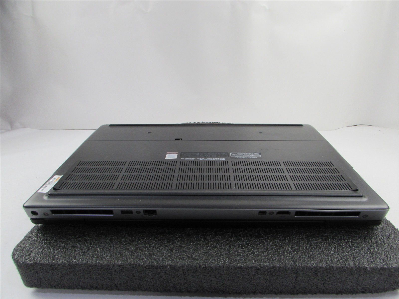 DELL PRECISION 7740 17.3″ I7-9750H 512GB SSD 64GB RAM NVIDIA RTX 4000 WIN 11 PRO