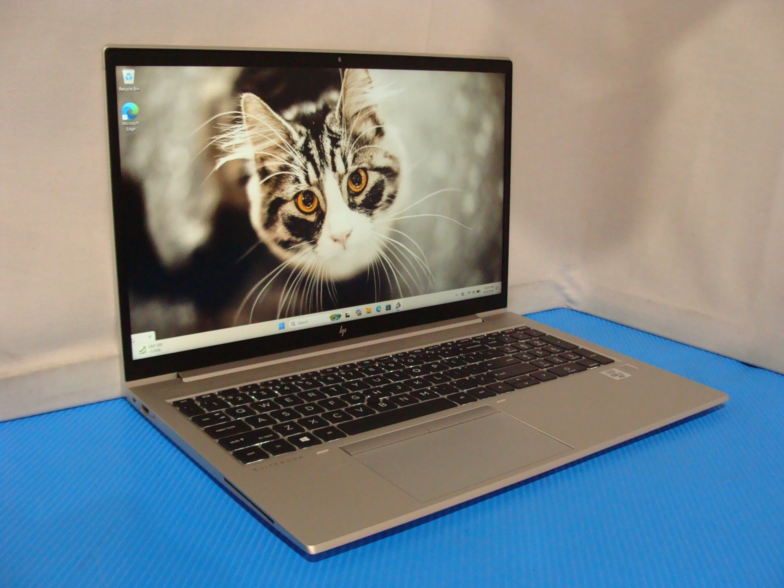 HP EliteBook 850 G7 15.6″FHD Intel i5-10310U 1.7GHz 16GB 256GB SSD W11P +Charger