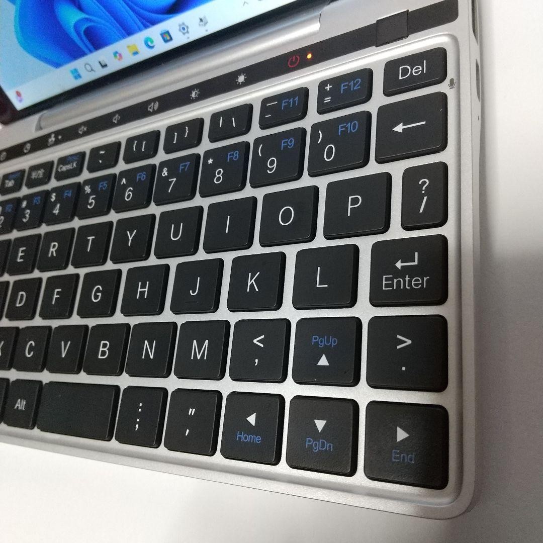 GPD Pocket 2 Mini Laptop m3-8100Y 7″ Windows 11 UMPC 8GB RAM SSD 128GB in stock