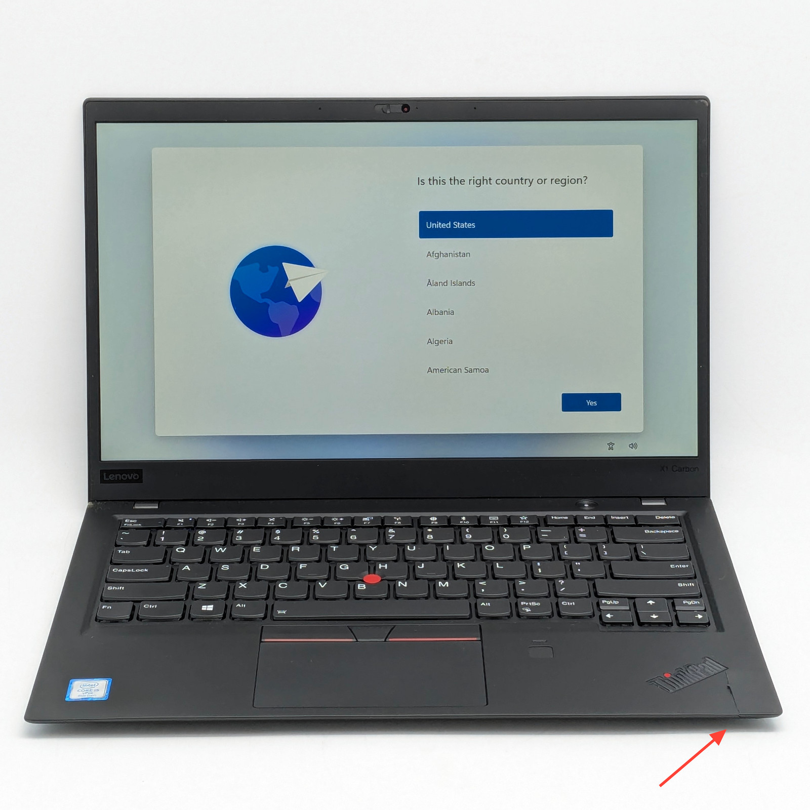 Lenovo ThinkPad X1 Carbon 6th Gen 14″ i5-8350U 16GB DDR3 256GB SSD Windows 11H