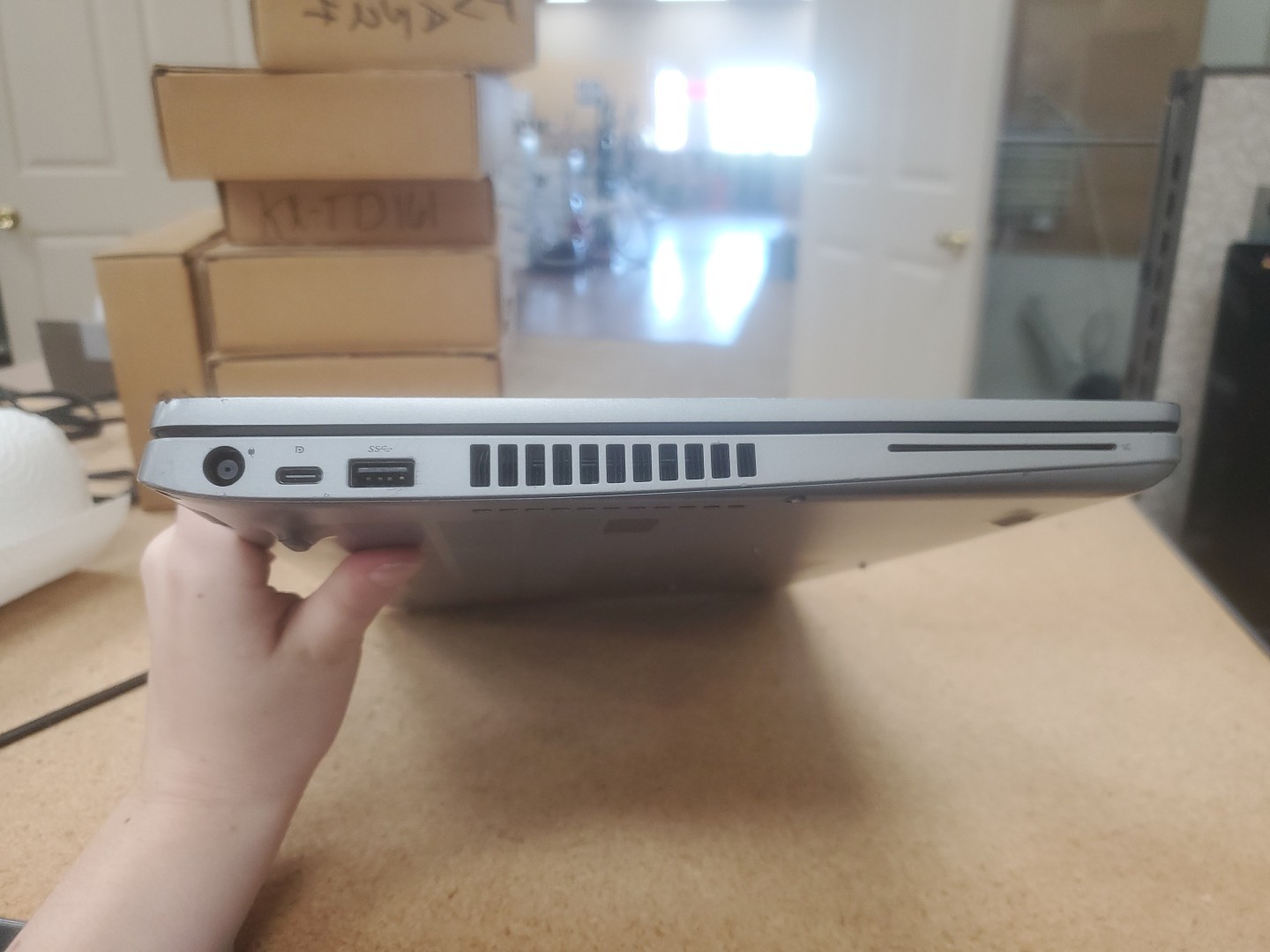 Dell Precision 3550 Laptop – i5-10310U 8GB 256GB SSD 15.6″ 051426-1