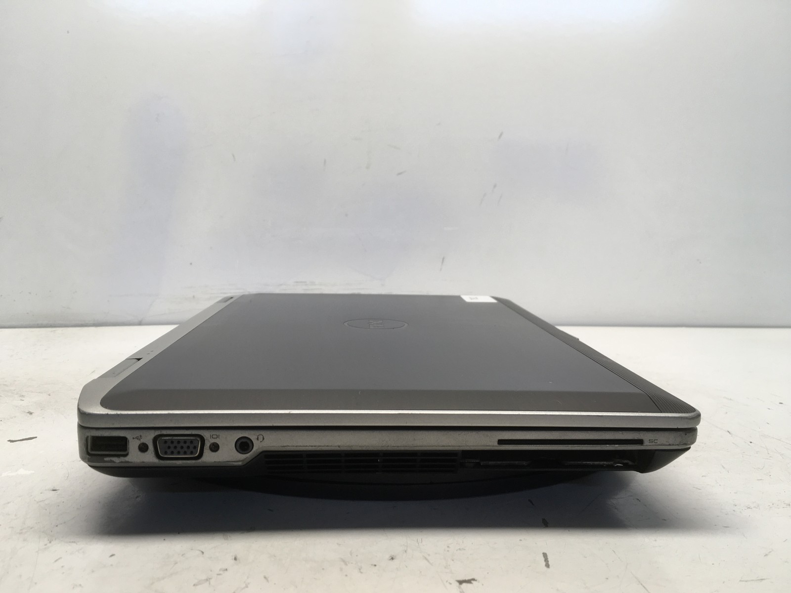 Dell Latitude E6420 Intel i5-2520M 2.5GHz 4 GB NO HDD No Batt