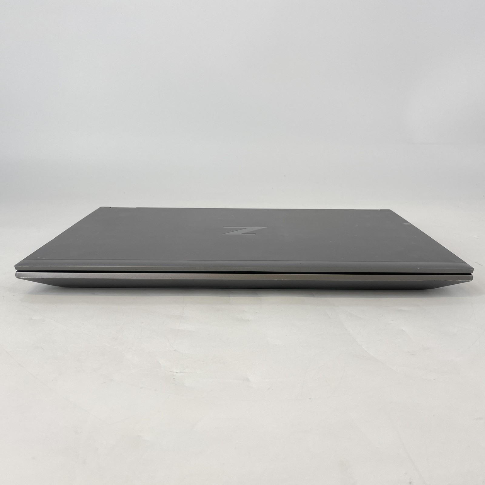 HP ZBook Fury 15 G7 FHD i7-10750H 16GB 512GB SSD Quadro T1000 Max-Q white spots