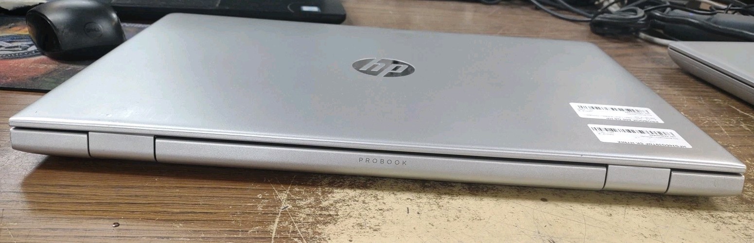 HP ProBook 650 G5 15.6″ W/ Intel i5-8365U @ 1.6GHz, 8GB, 256GB.