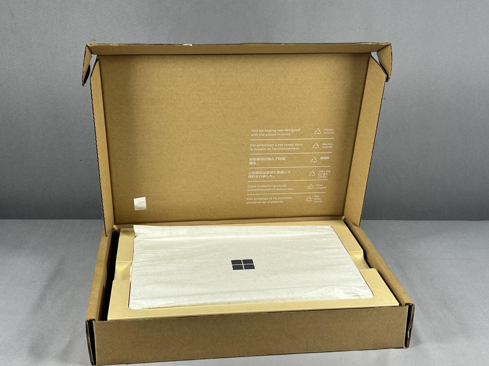 Microsoft Surface Laptop Go 3 12th Gen Intel Core i5 16GB RAM 256GB SSD NOB