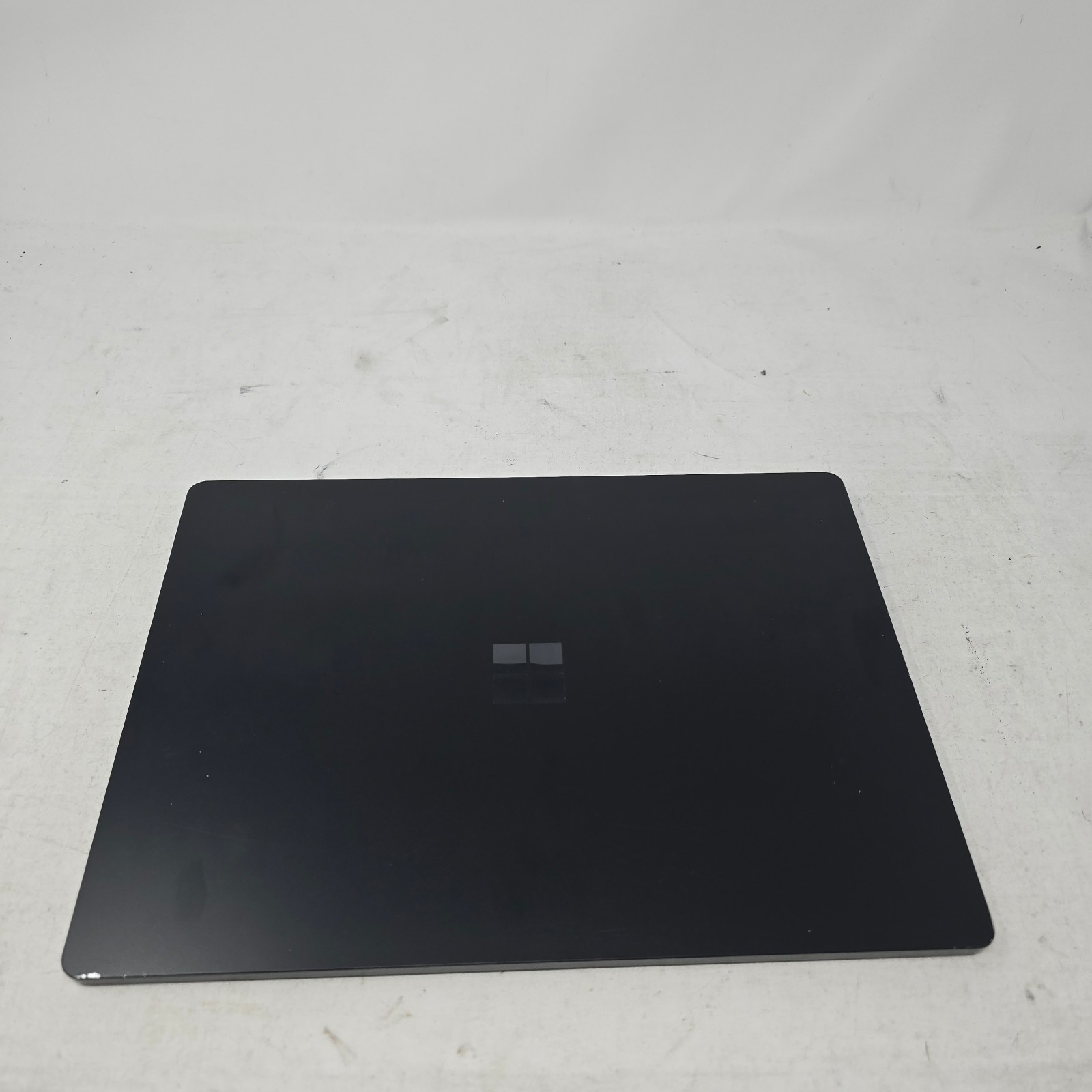 Surface Laptop 3 MODEL 1868 13.5″ TOUCH – i5-1035G7✔8GB RAM✔256GB SSD
