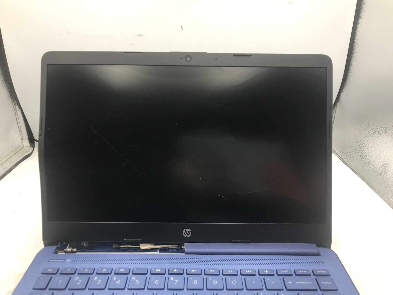 HP 14 CF2111WM – FOR PARTS/DAMAGED UNIT – INTEL CELERON N4120 – 4GB RAM -READ-BB