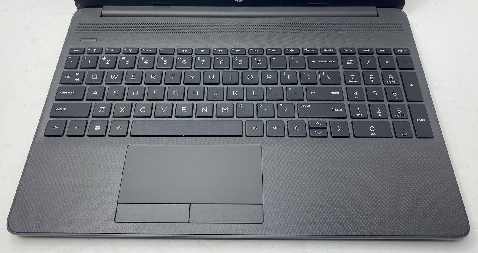 HP 255 G8 15.6″ AMD 3020e 8GB RAM 128GB SSD Win10 Laptop Gray Used