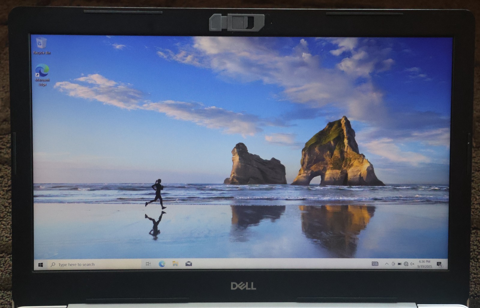Dell Inspiron 15 5570 – Intel Core i3-8130U – 4GB DDR4 RAM – 1 TB – Weak Battery