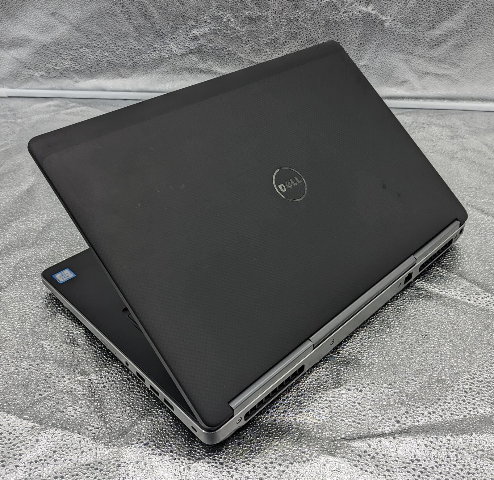 Dell Precision 7710 Intel Core i7-6820HQ 16GB 512GB W10