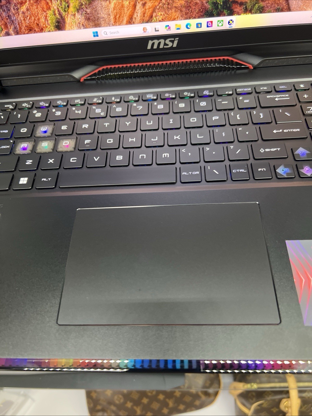 MSI Raider GE78HX Gaming Laptop – RTX 4080, i9-14900HX, 96GB RAM, 4TB SSD 240hz