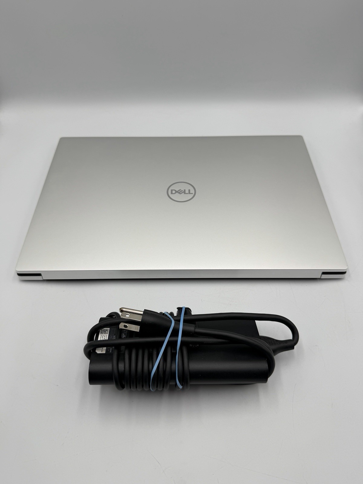 Dell XPS 15 9520 15.7″ Intel i7-12700H 32GB 1TB SSD RTX 3050 Ships Today !