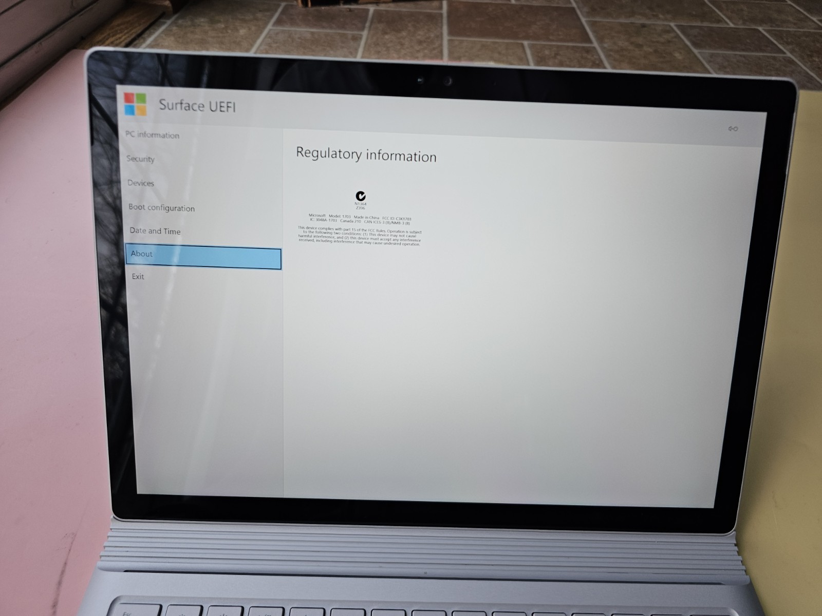 Microsoft Surface 1703 Core i7-6600U 16GB RAM 512GB SSD NVIDIA BACKLIT 3000×2000