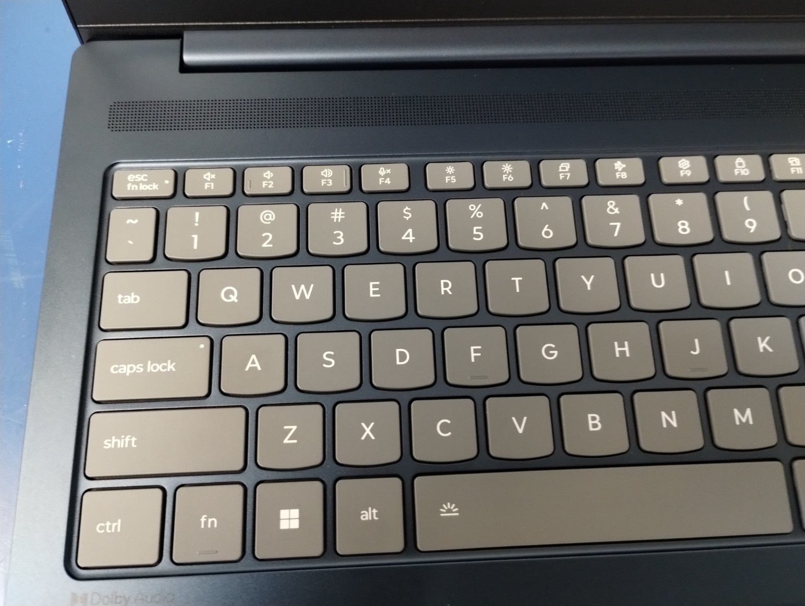 LENOVO IdeaPad Slim 5 16AKP10, AMD Ryzen AI 7 350, 16 GB RAM, 1 TB NVMe SSD