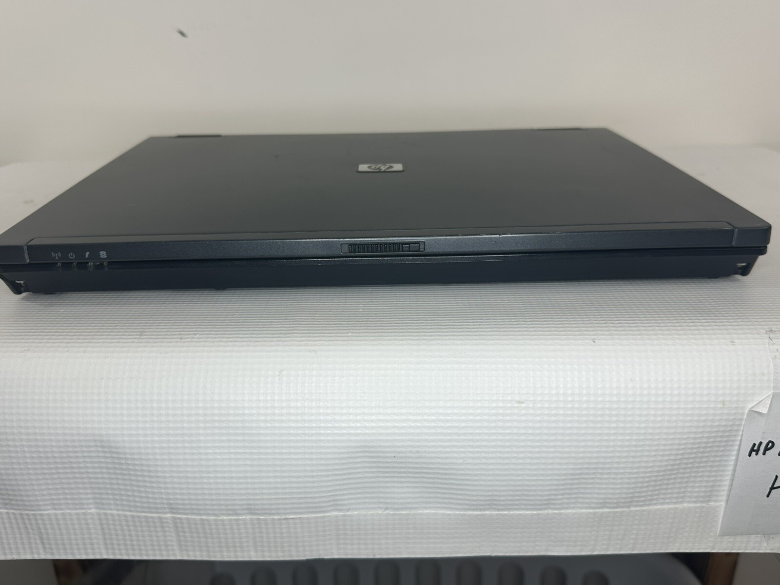 HP Compaq NC8430 15″ Windows XP Laptop Intel 2.16 GHz 2GB 120 GB SSD Bad Screen