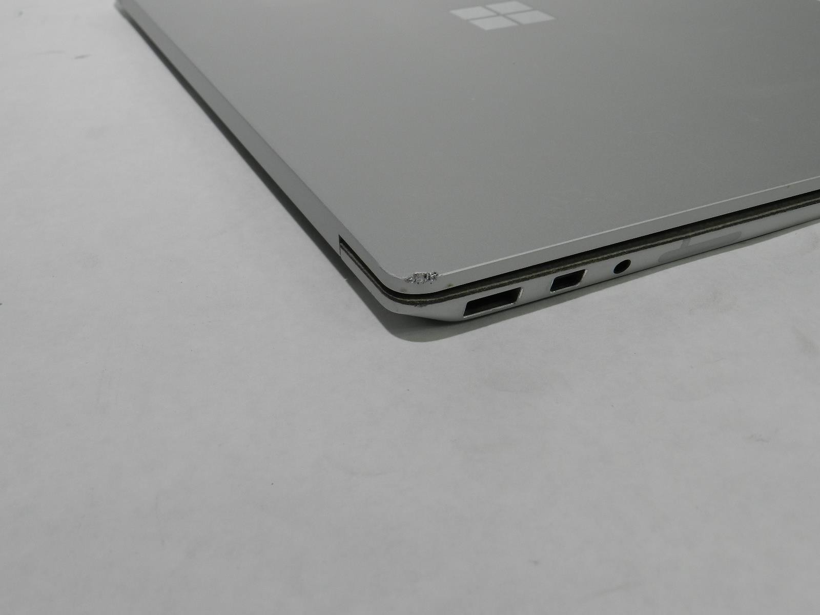 MICROSOFT SURFACE LAPTOP 2 | i5-8350U | 128GB SSD | 8GB | BH: 80% | w/ Dock 1