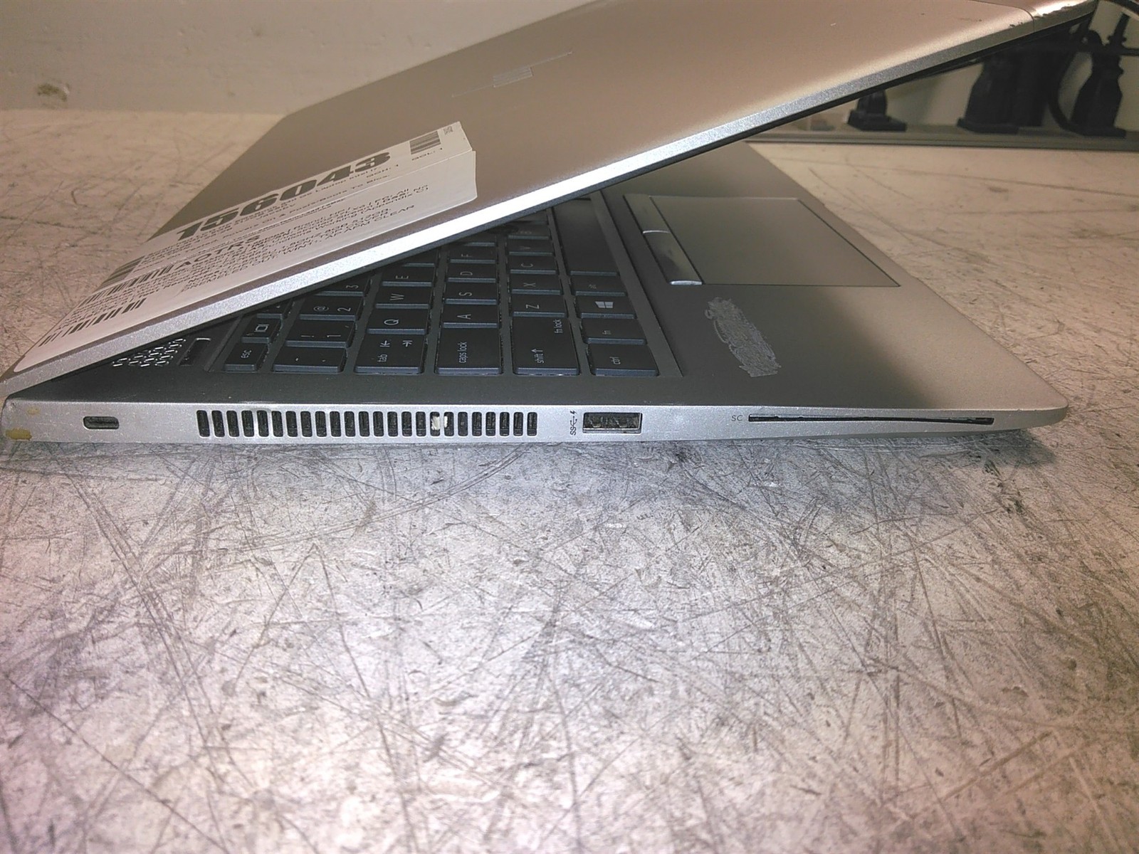 Scratched LCD HP EliteBook 840 G6 Laptop Intel i7-8565U 1.8GHz 8GB 512GB SSD