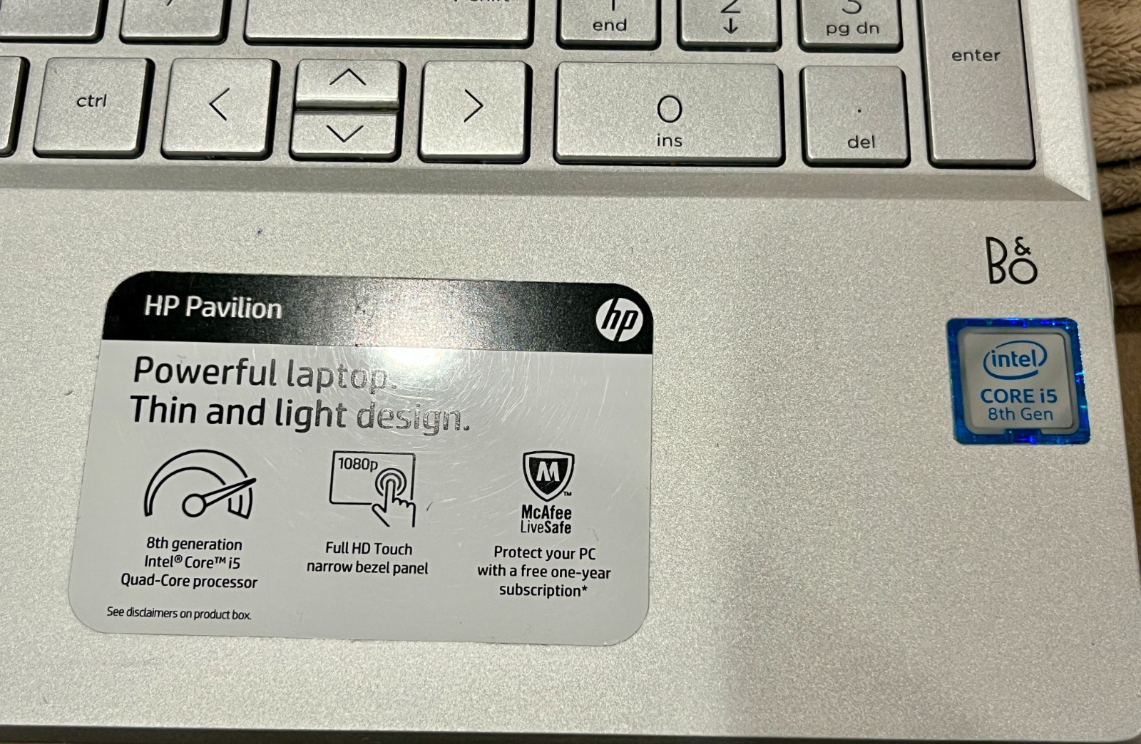 HP Pavilion 15-cs1065cl Laptop Powers On Broken Hinges Parts or Repair