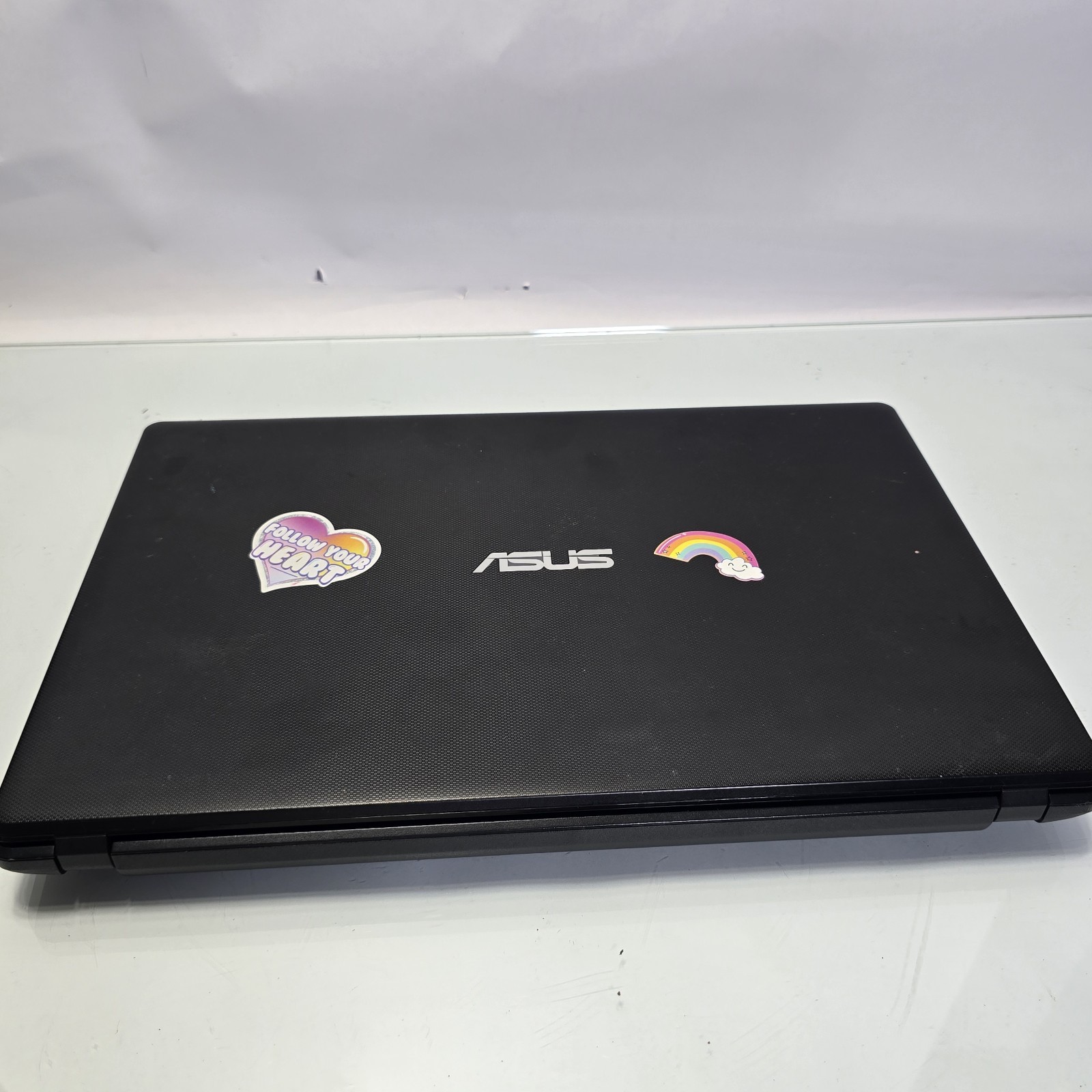 ASUS D550C Laptop Parts Repair Motherboard Screen Only No RAM HDD Drive