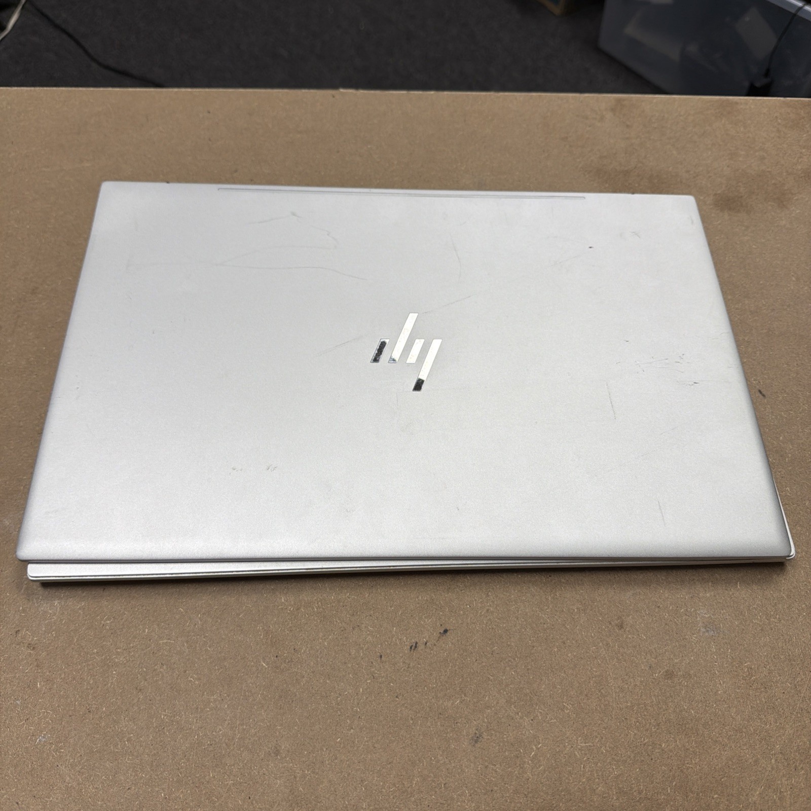 *BROKEN SCREEN HP Envy 17.3″ I7-1165G7 Laptop 8GB RAM NO SSD MX450