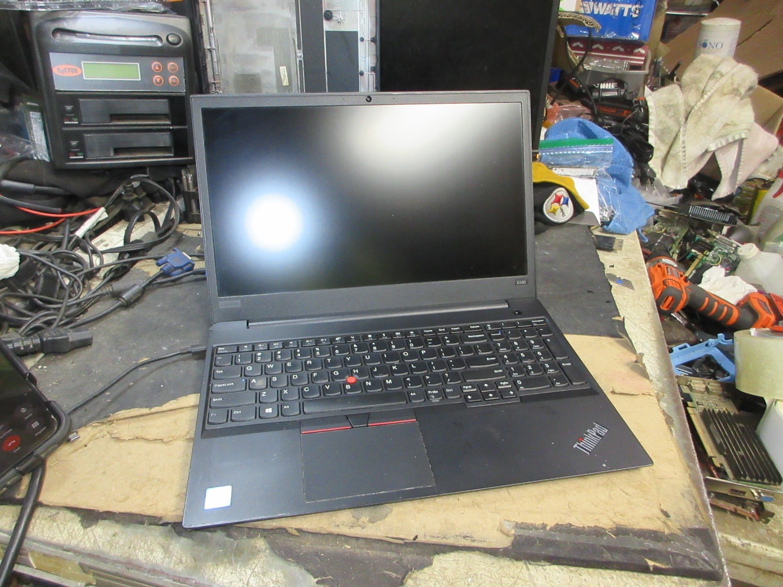 Lenovo Thinkpad E590 15.6″ LAPTOP CORE i5-8265U 1.6GHZ ,BATTERY,WIFI, PARTS