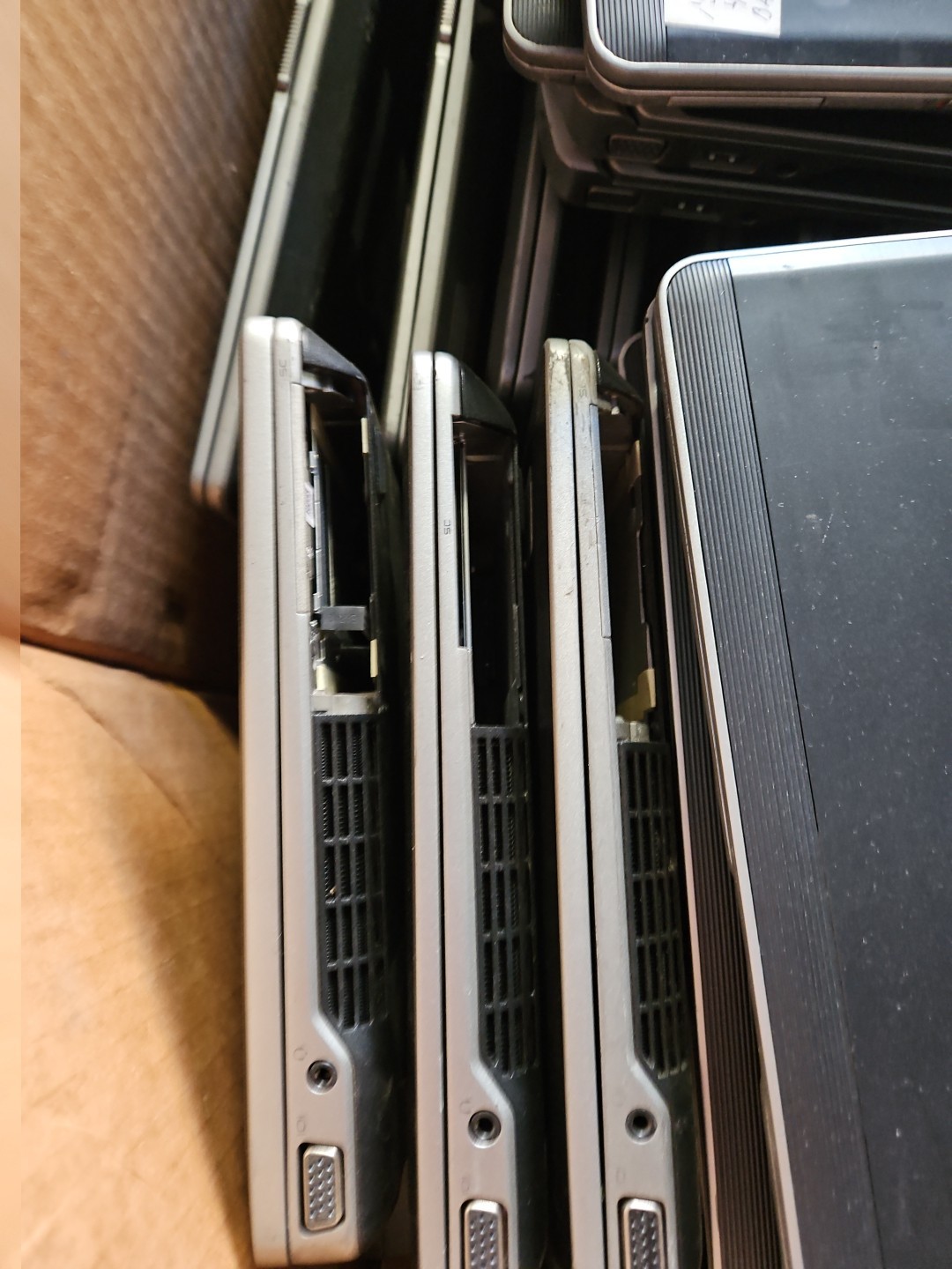 Lot of (209) Mixes Used Laptops i5 to i7 1st Gen to 4th Gen, Bios Tested only