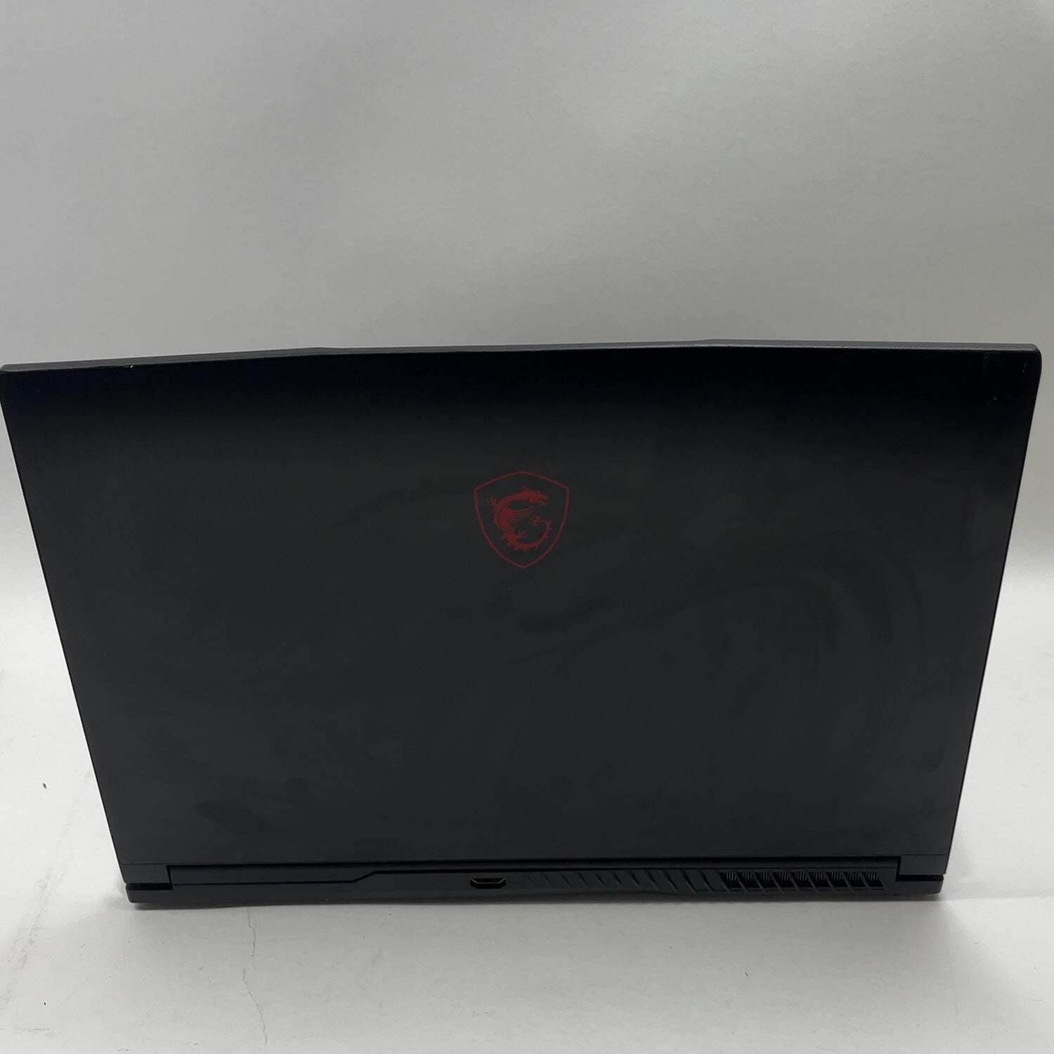 MSI Thin GF63 10SC ” i5-10500H 2.5GHz 16GB RAM 256GB SSD GeForce GTX 1650 Max-Q