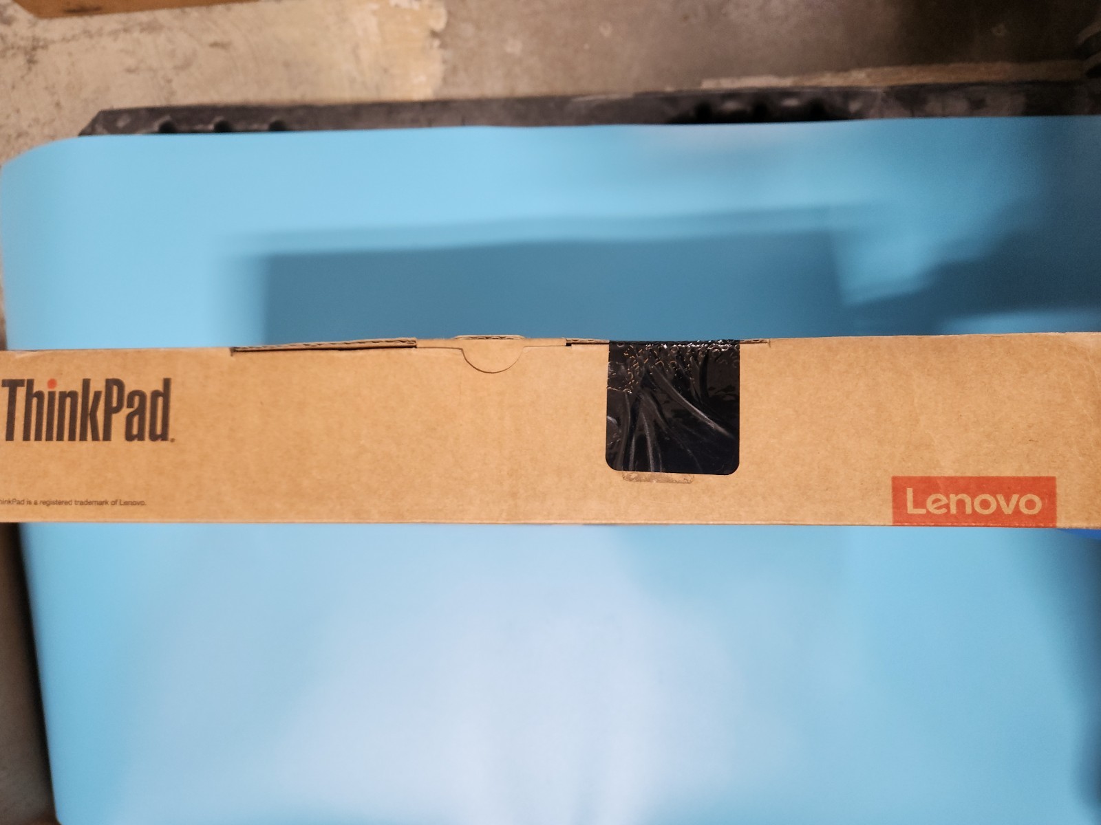 Lenovo ThinkPad Z16 Gen 1 21D4001UUS 16′ AMD Ryzen 5 PRO 6650H Hexa-core 16/256