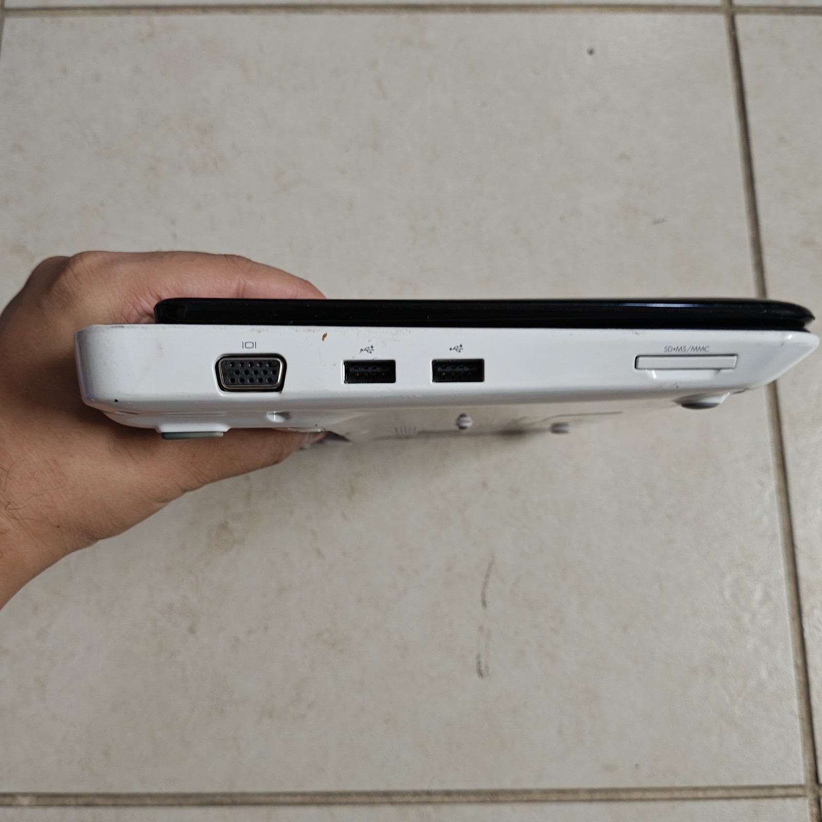 Dell Inspiron Mini 1012 Windows 7 Netbook – 37GB HDD/2GB RAM – READ DESC #3861