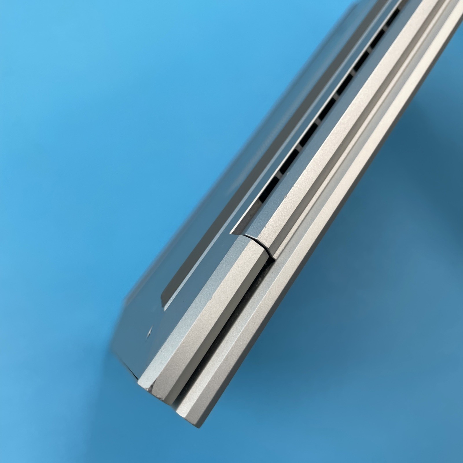 HP EliteBook 840 G7 | i5-10210U | 16GB RAM | NO DRIVE/OS | 74% BATTERY