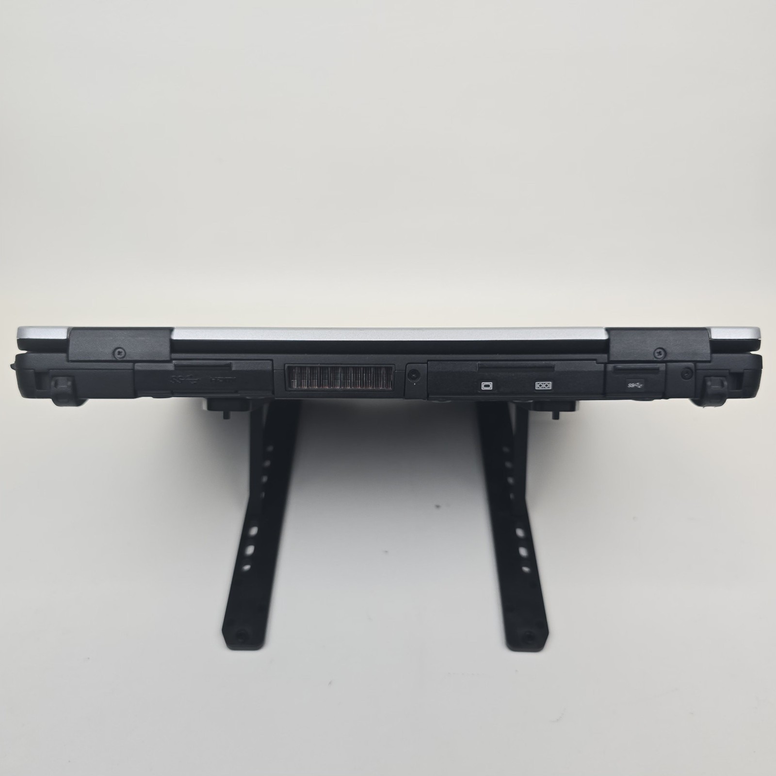 Panasonic Toughbook FZ55 MK2 FHD Touch I7-1185G7 16GB 512 NO OS/AC – NO Battery