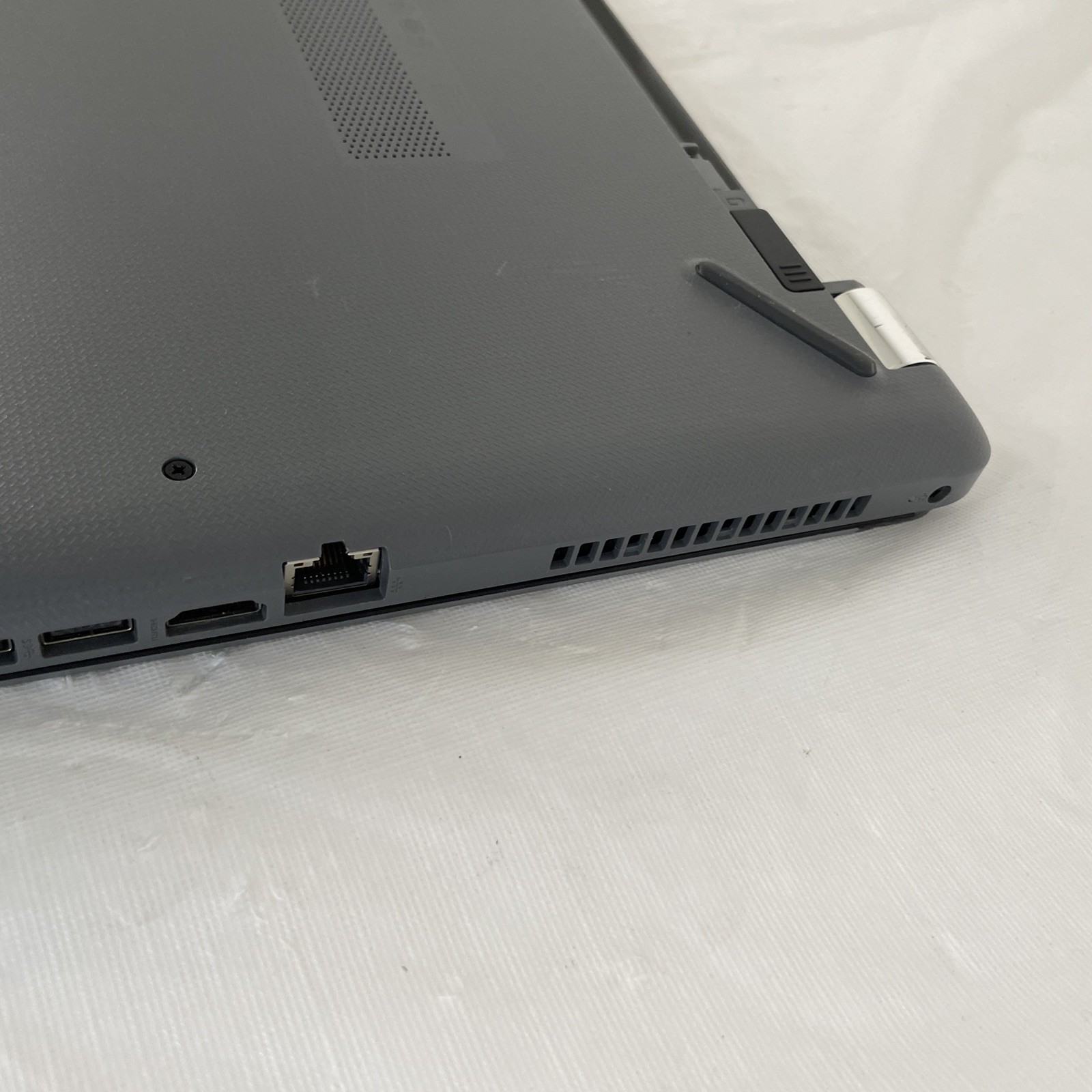 HP PAVILION 15-bs1xx | 15-8250U 1.60 GHz | 8GB RAM | NO HDD | SEE DESCRIPTION!