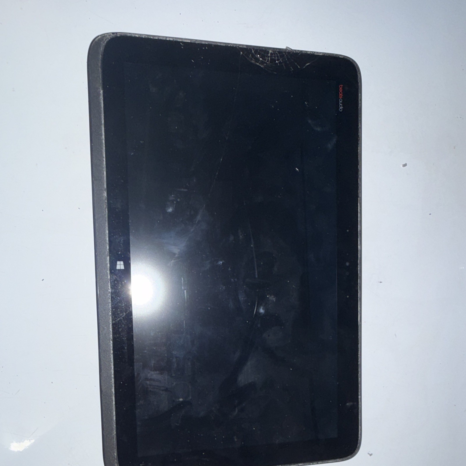 (2) HP Split x2 13.3in Intel Core i3 1.40GHz (Untested)