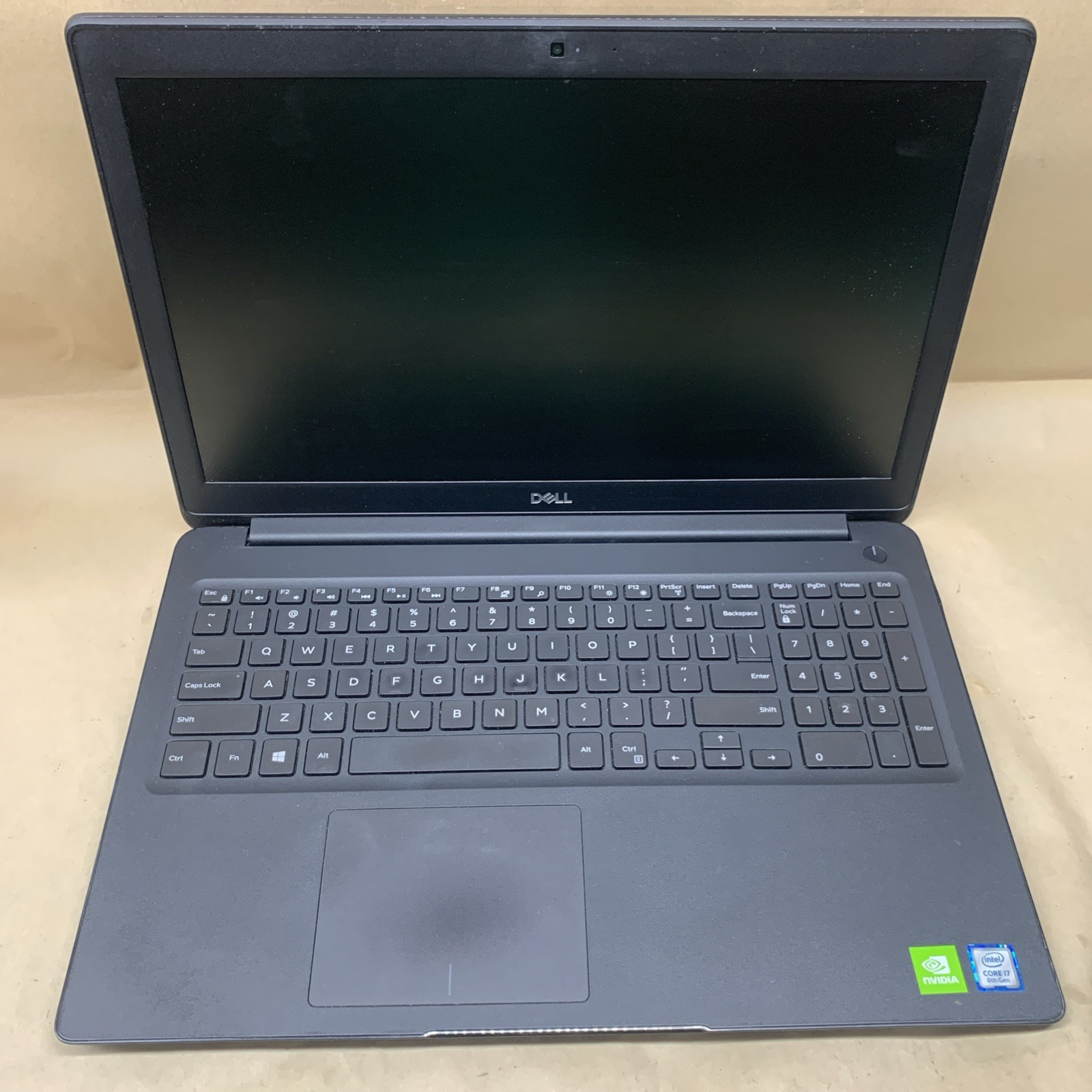 Dell Latitude 3500, Intel Core i7-8565U@1.8GHz, No RAM, NVidia MX130, No SSD/OS