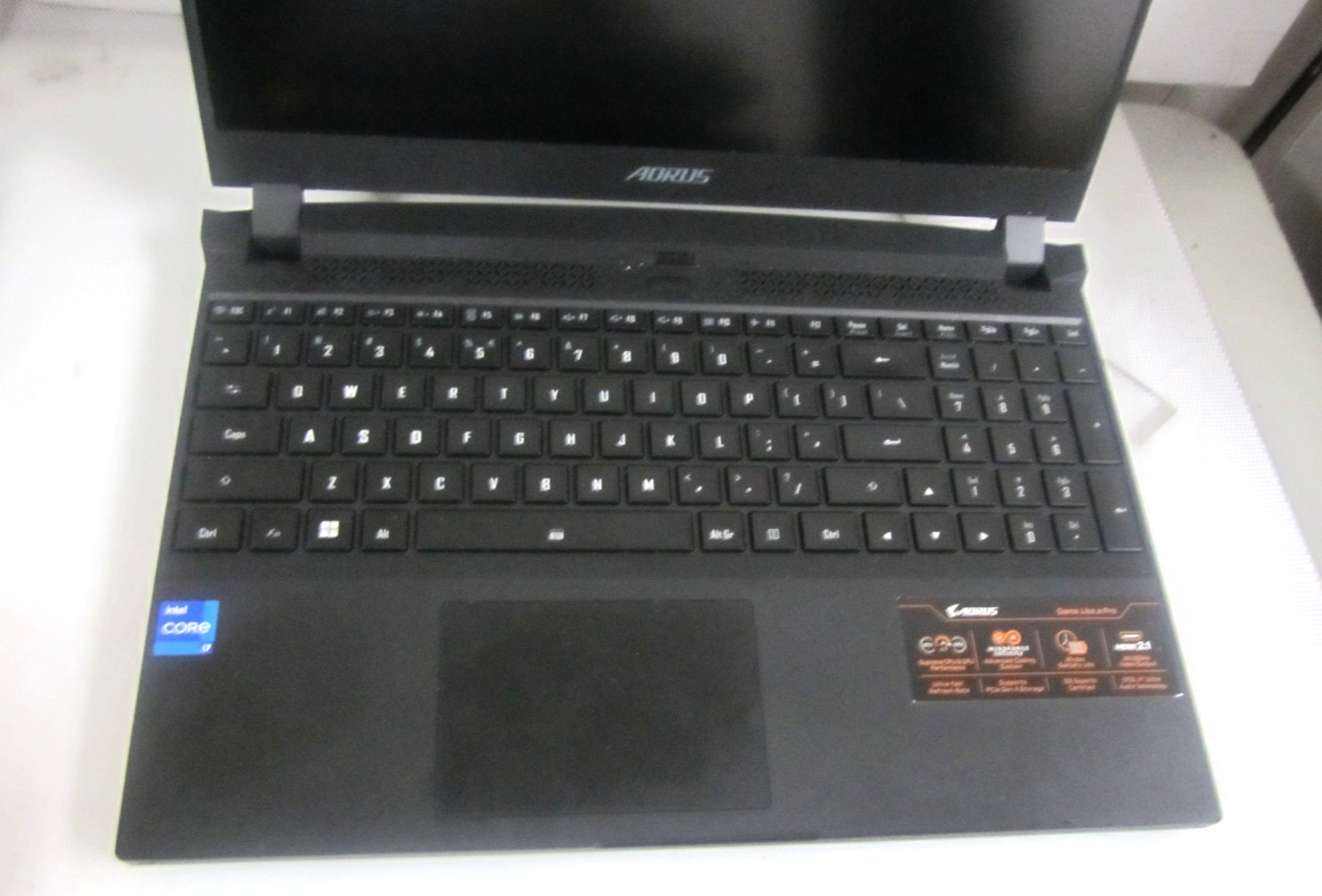 AORUS 15P XD RX5L Gaming i7 11th. 32GB 1TB 2.3GHZ Nvidia RTX3070 UBUNTU LAPTOP