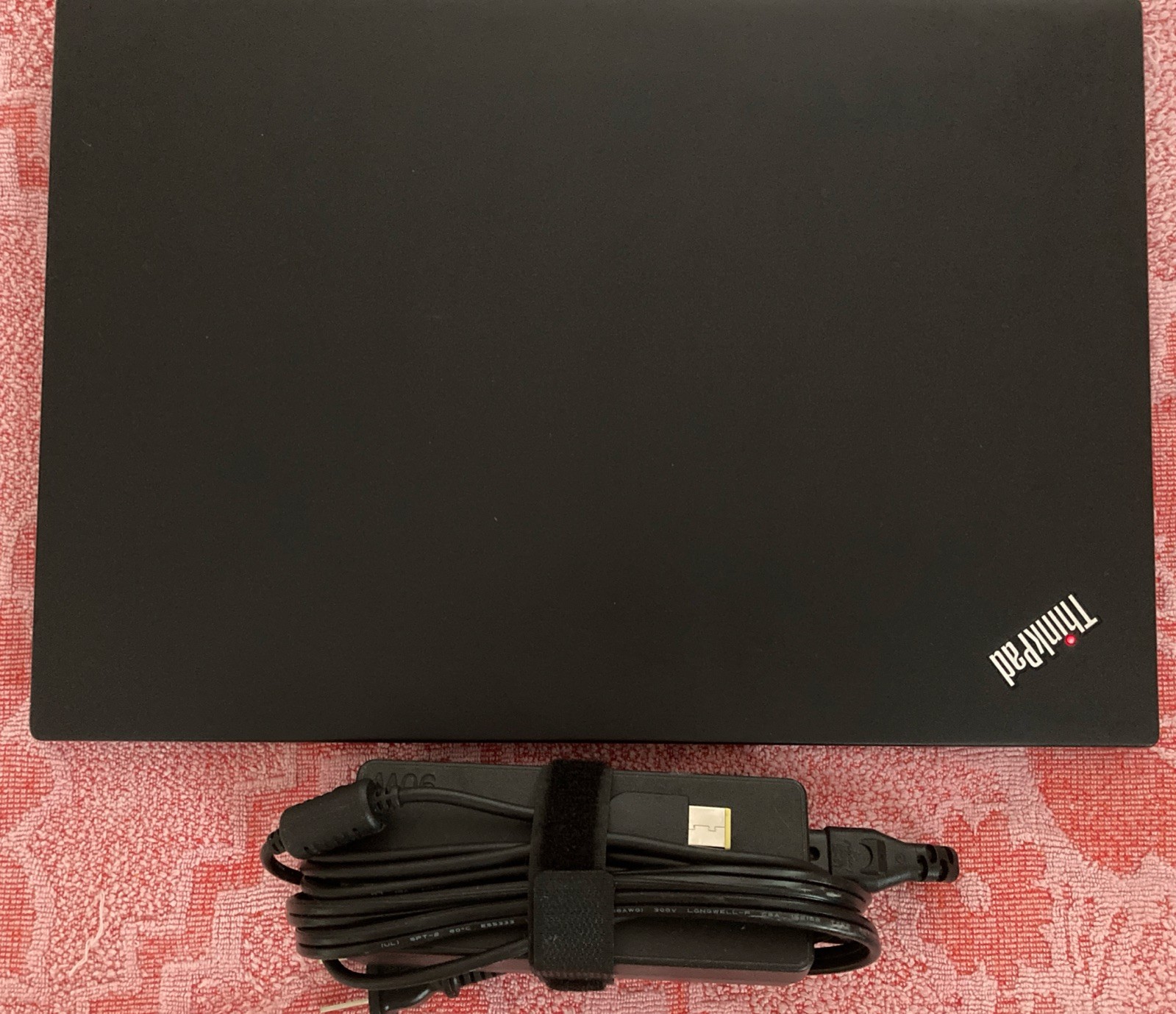 Lenovo Ultrabook T460s Core i7 512GB SSD, 20GB RAM, Ubuntu Desktop 26.10