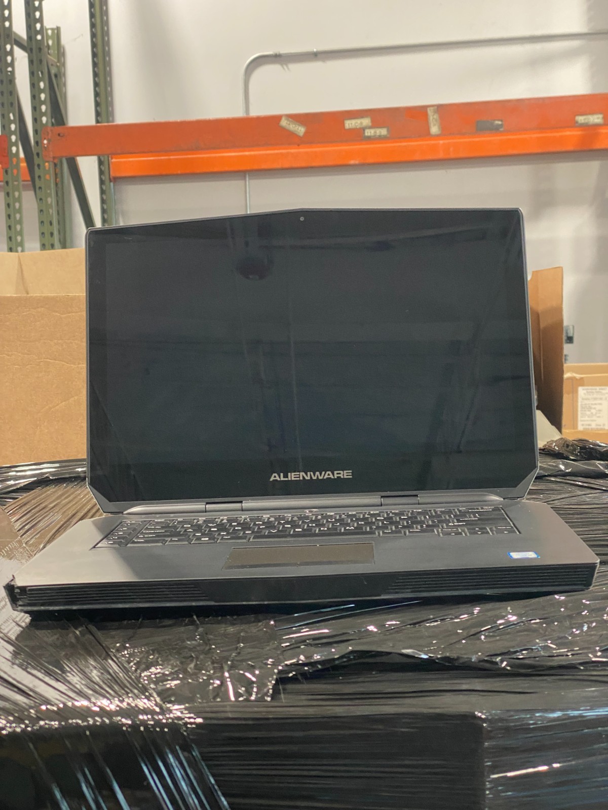 Dell Alienware 15 R2 i7-6th gen 16GB RAM NO SSD NO BATTERY CHARGER INCLUDED
