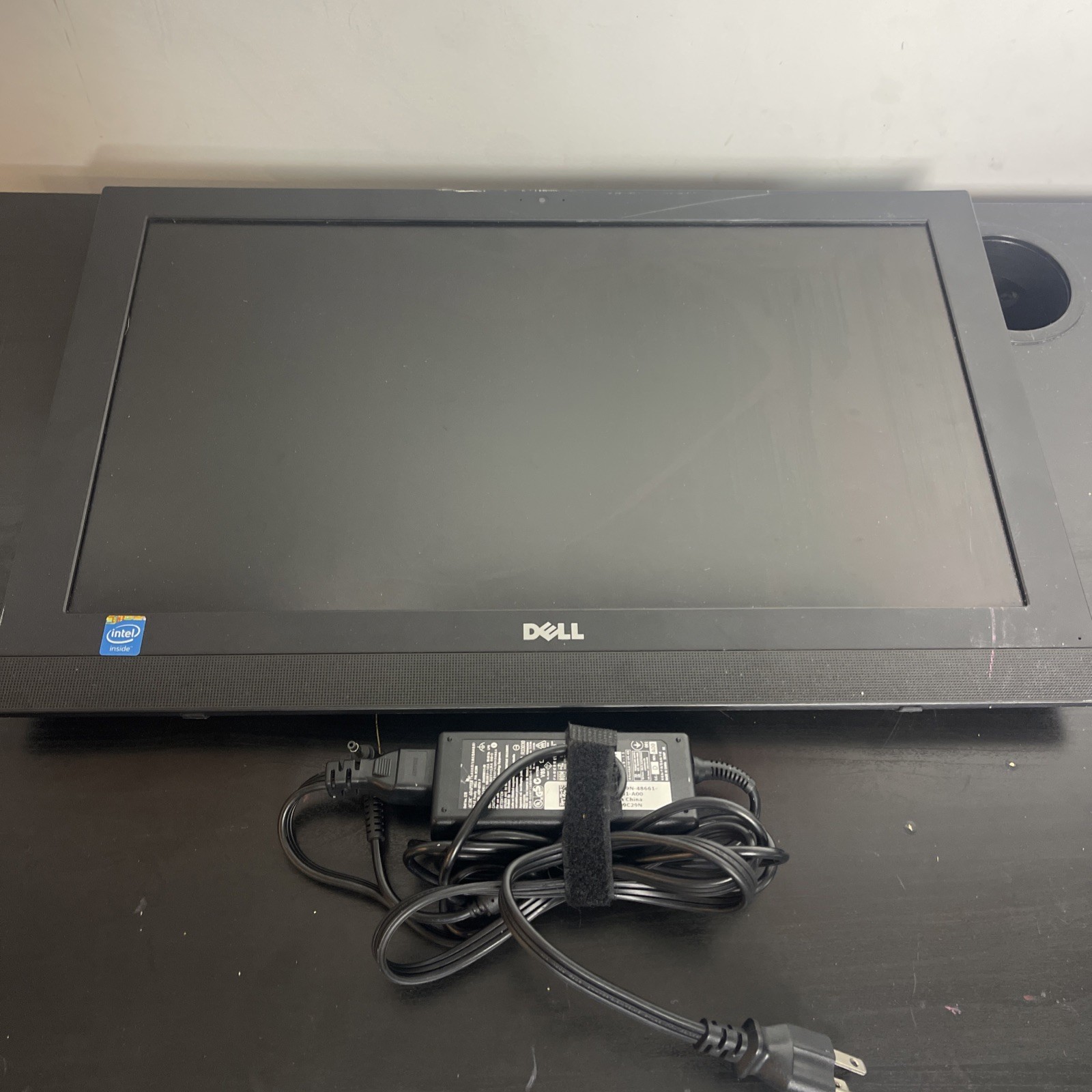 Dell Inspiron 20 model 3043 Pentium CPU-N3540 2.16 GHz 4 GB Parts Only