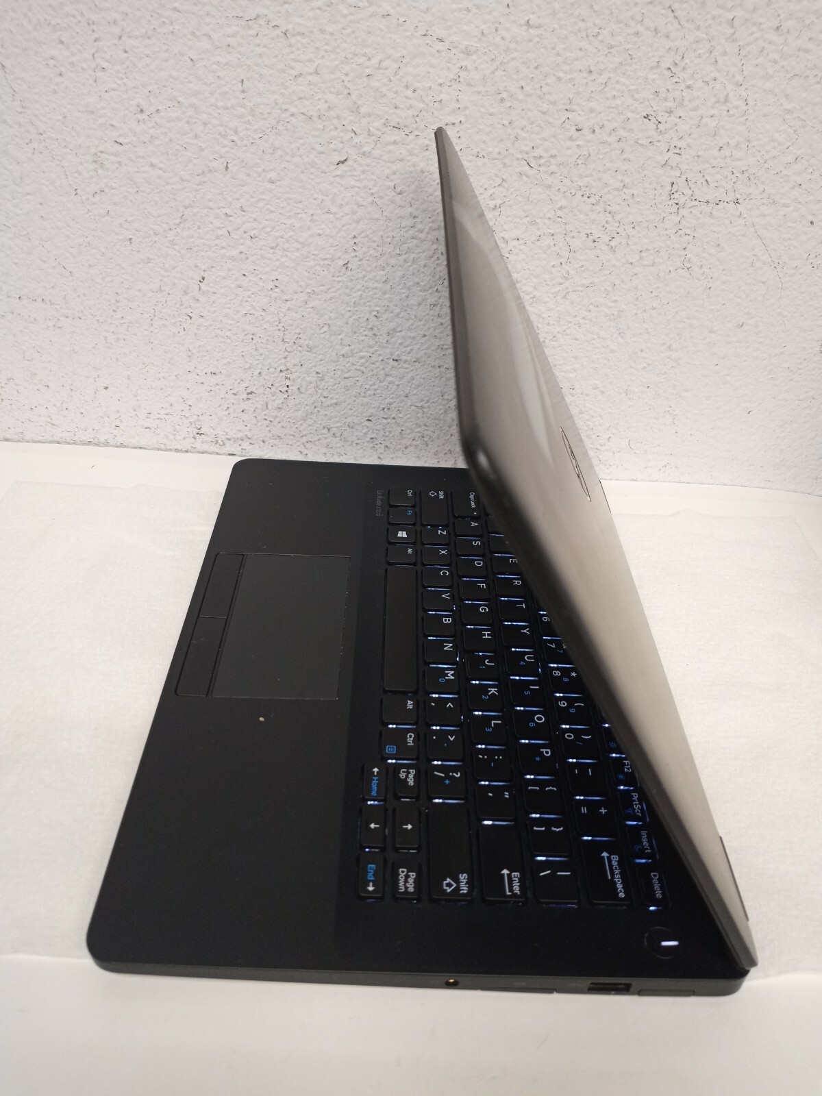 Dell Latitude E7270 12.5″ Intel Core i7-6600U 2.6GHz 8GB RAM 512GB SDD Win11 Pro