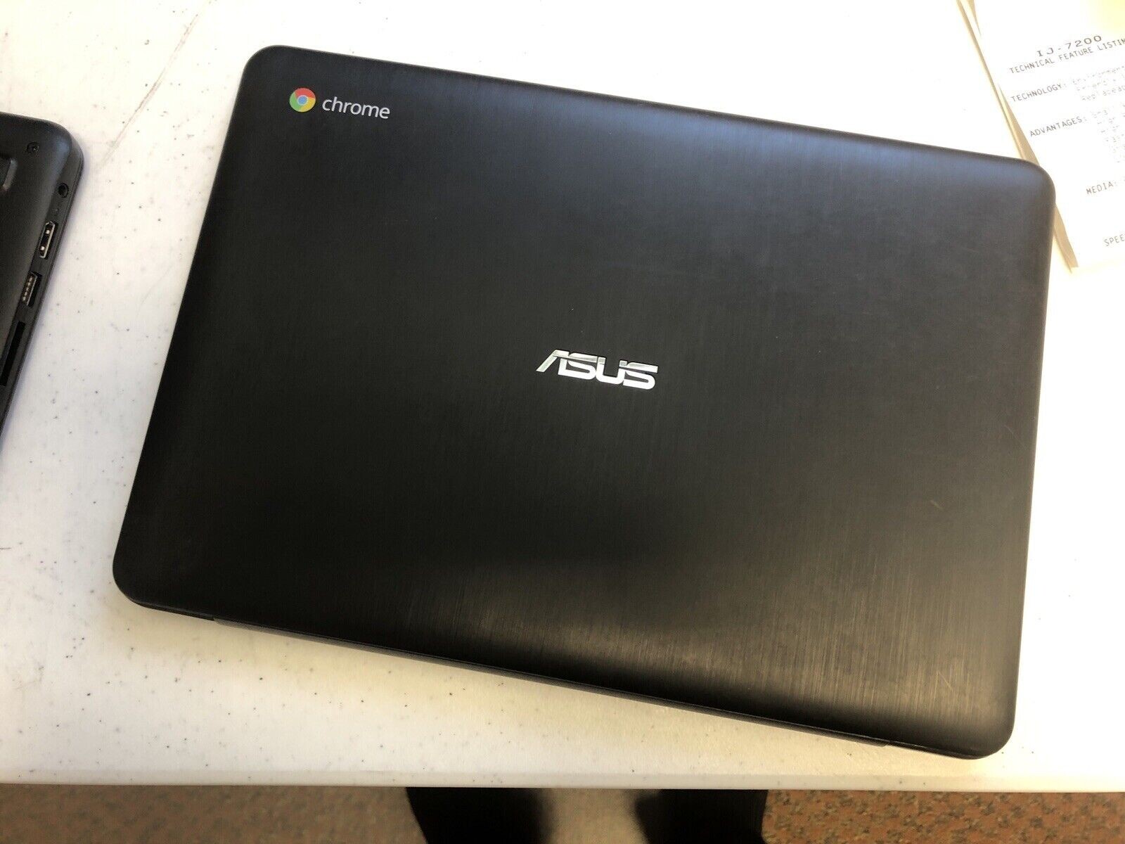 LOT of 5 ASUS Chromebook 13″ C300M – 2.16GHz Intel – 4GB RAM – 16GB SSD