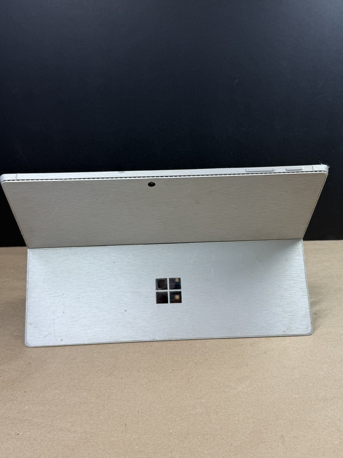 Microsoft Surface 1724 -128GB FOR PARTS REPAIR SHIPS FAST!