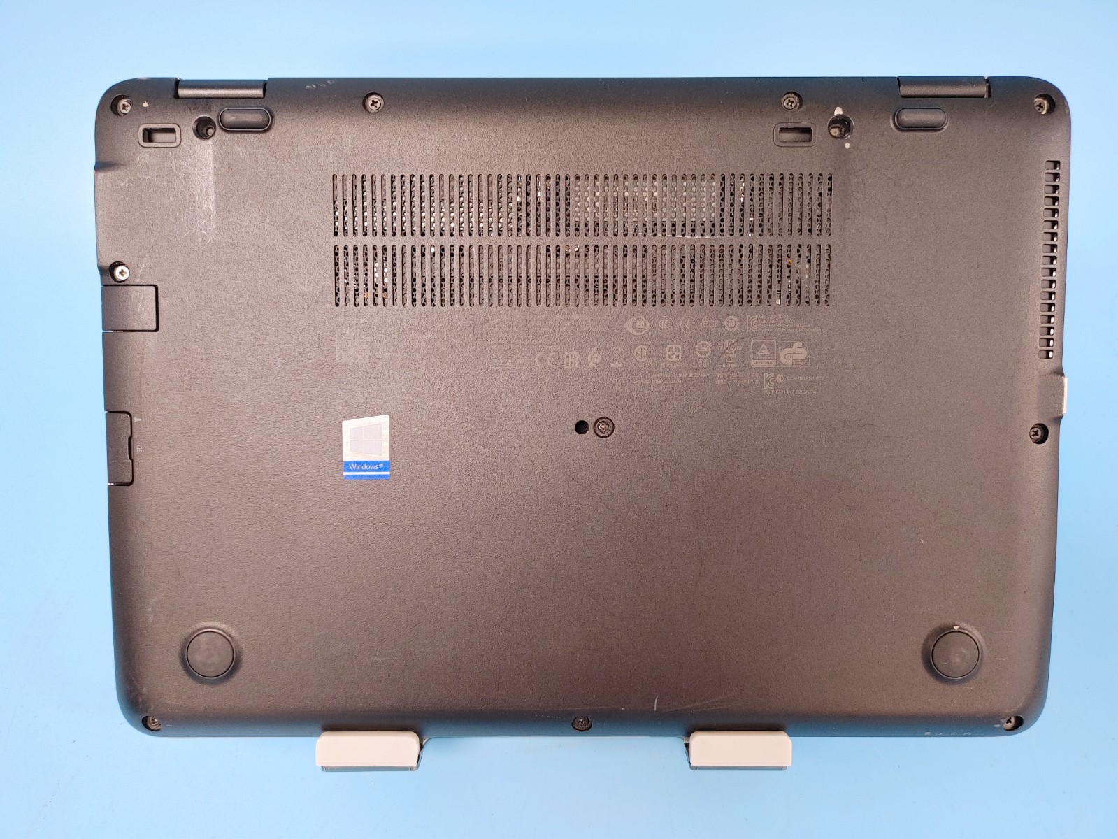 HP EliteBook 840 G4 2ST57US 14 i7-7600U 2.8 8GB 256GB SSD WINDOWS 10 PRO