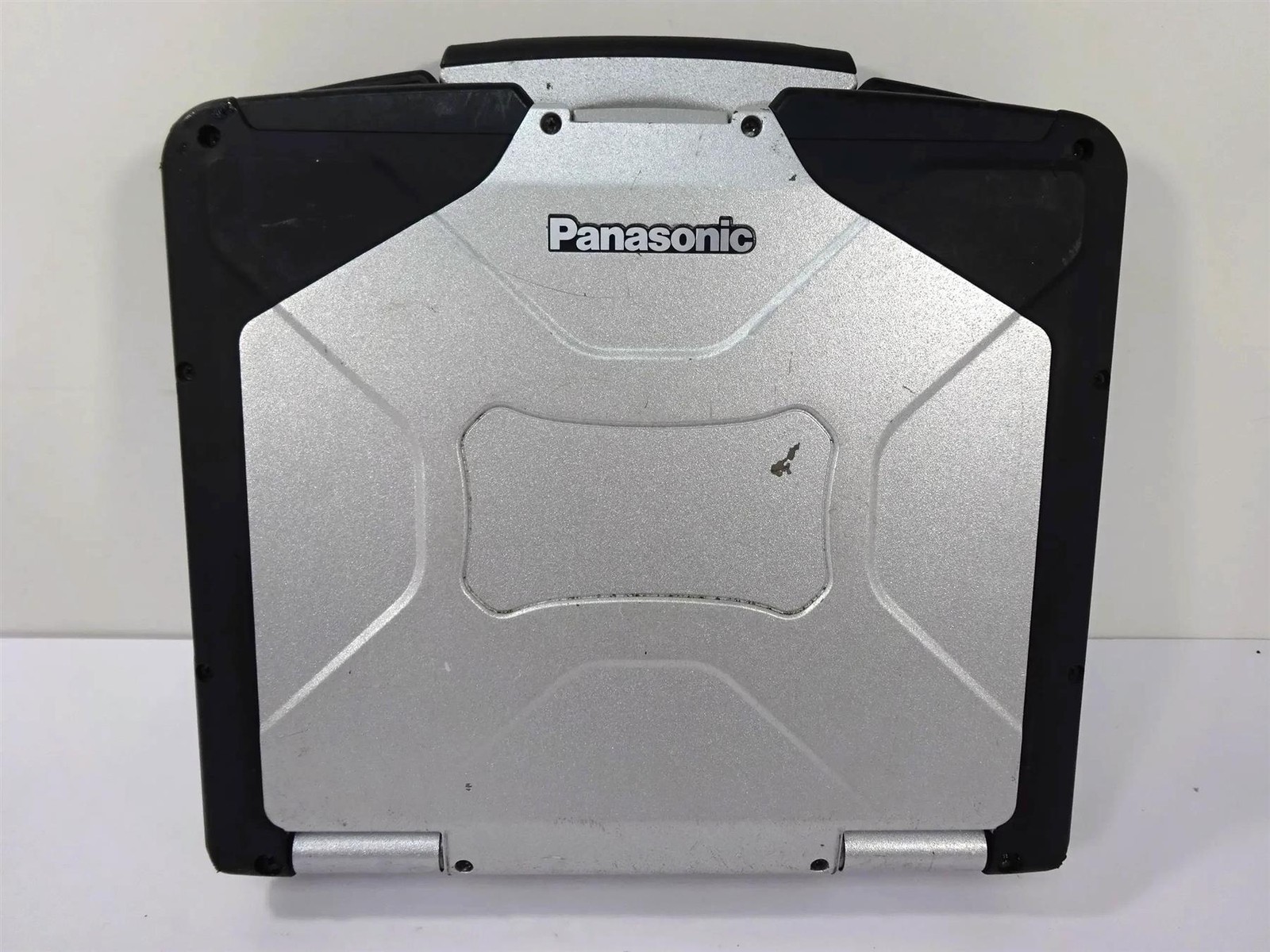 Panasonic Toughbook CF-31 MK6 Core i5-7300U 2.6GHz 8GB RAM – No HDD