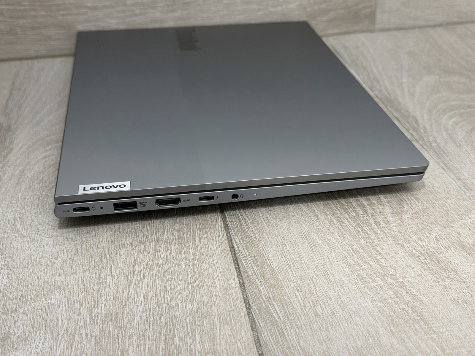 Lenovo ThinkBook 14 G8 14″ Touch Laptop Core 7 240H 8GB RAM 512GB SSD Win-11