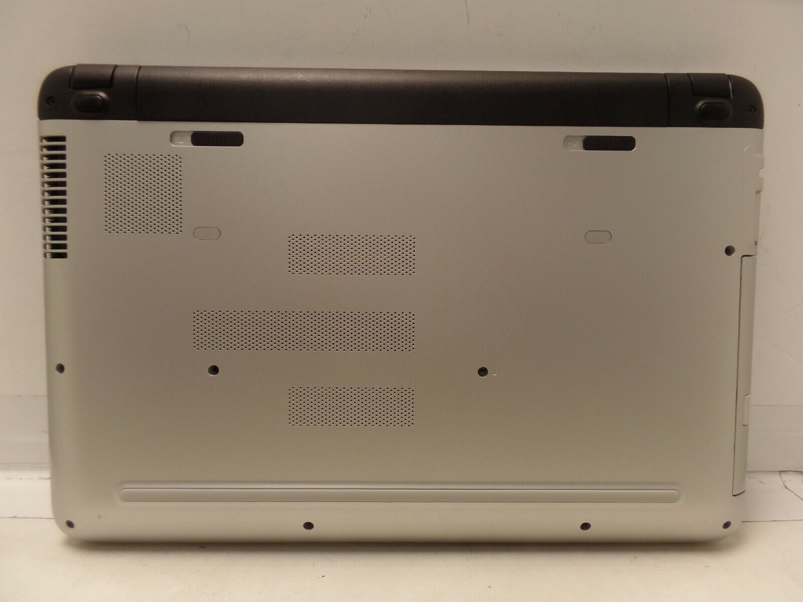 HP Pavilion 15-ab121dx 1.80Ghz AMD Quad-Core A10-8700P 6GB 1TB 15.6” HD WLED