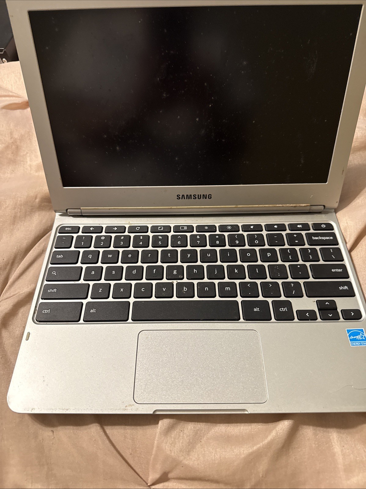 Samsung Chromebook XE303C12 Laptop 11.6″ Display, Intel