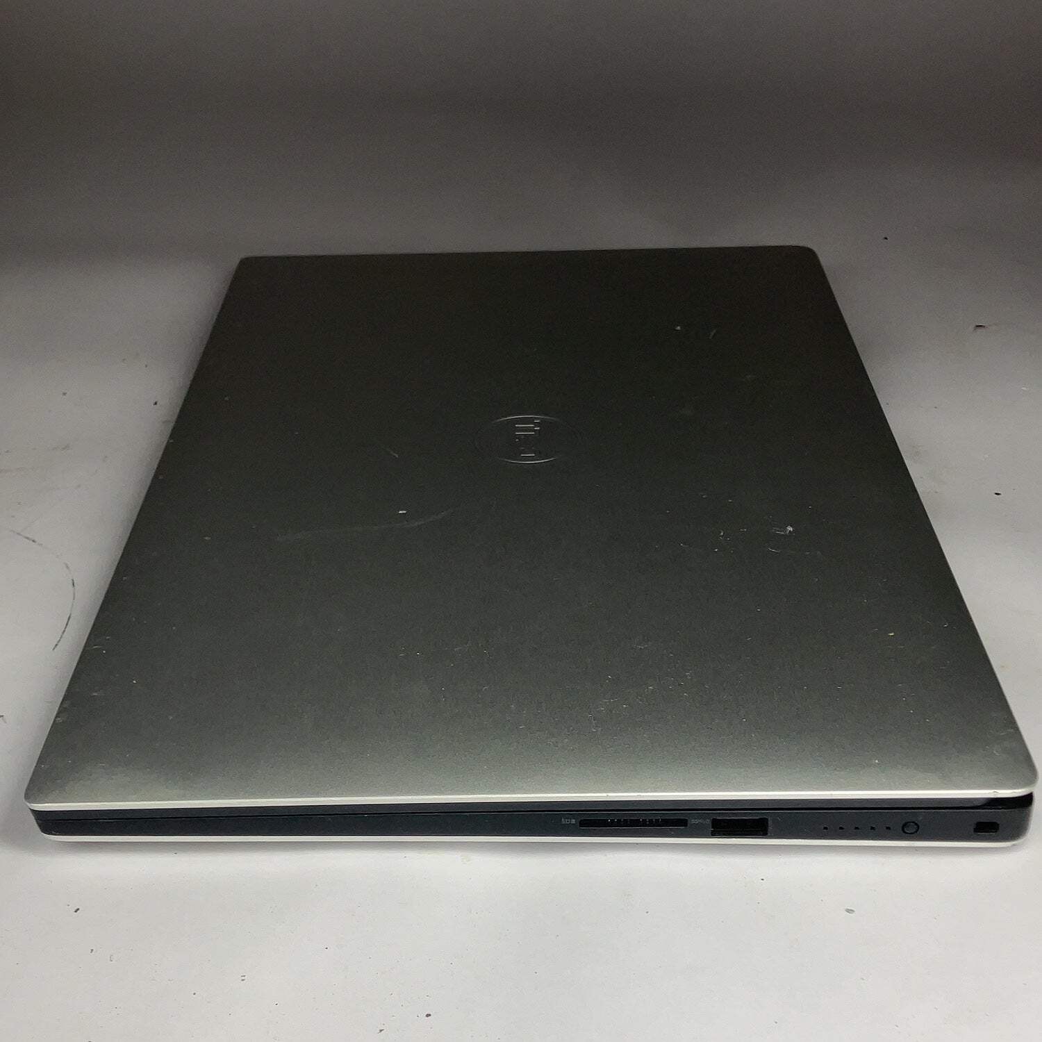 Dell XPS 9570 15.6″ i9-8950HK 2.9GHz 16GB RAM 512GB SSD GeForce GTX 1050 Ti